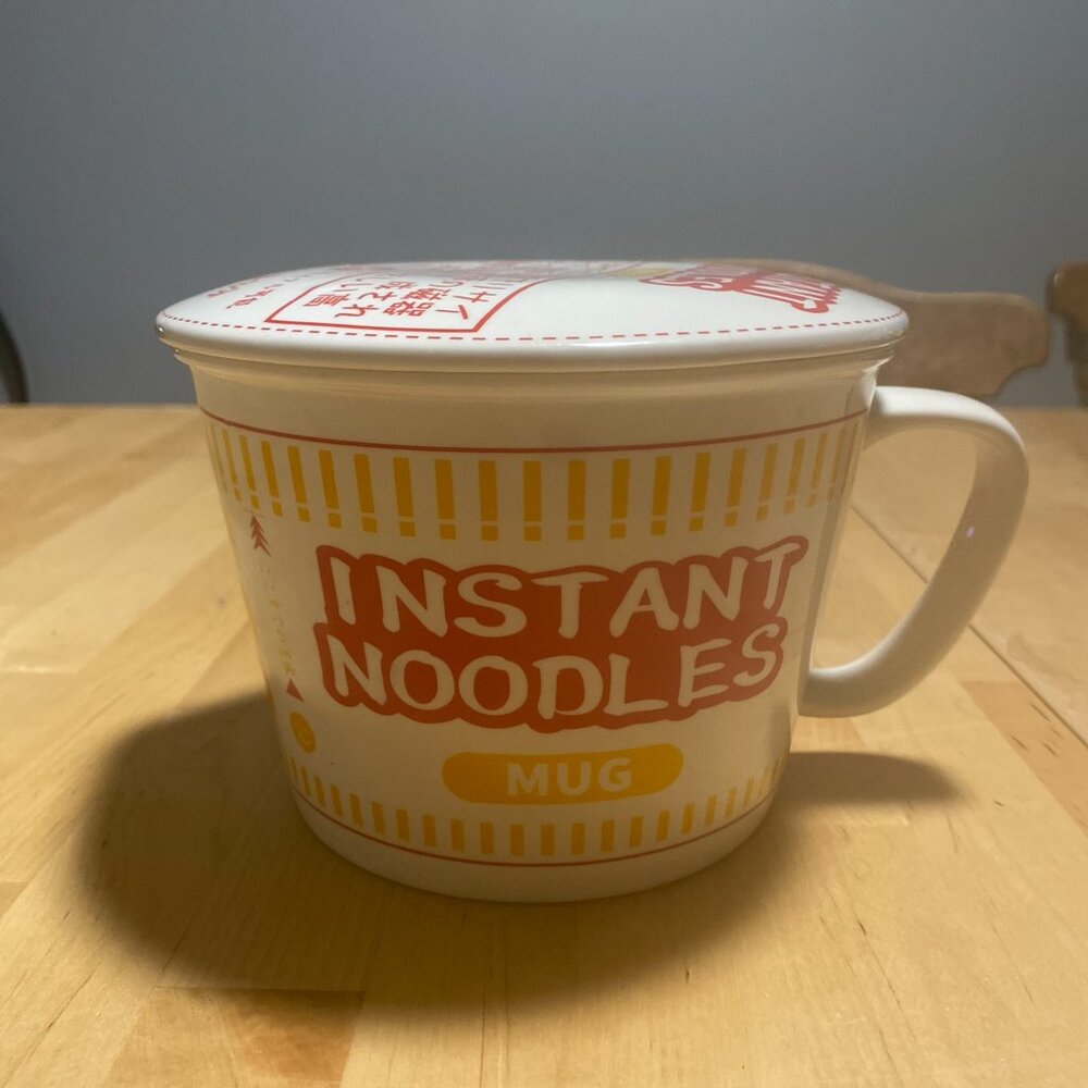 Asian Glo Ramantic Ceramic Instant Noodle Mug with Lid
